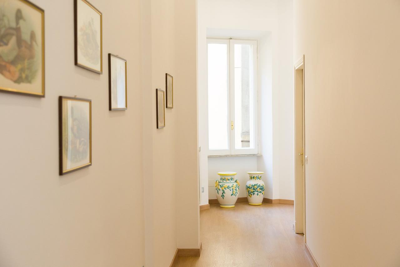 רומא Prestigious Apartment Via Barberini מראה חיצוני תמונה
